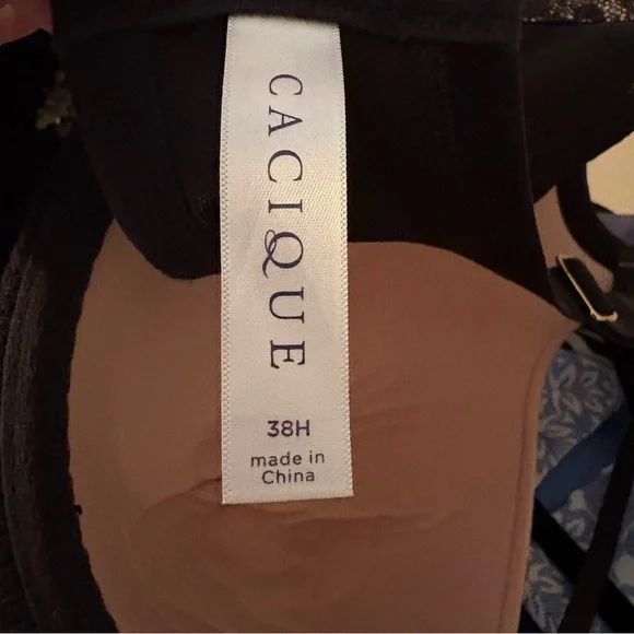 Cacique Seriously Sexy Lace Trimmed Pink and Black Bra - Picture 6 of 9